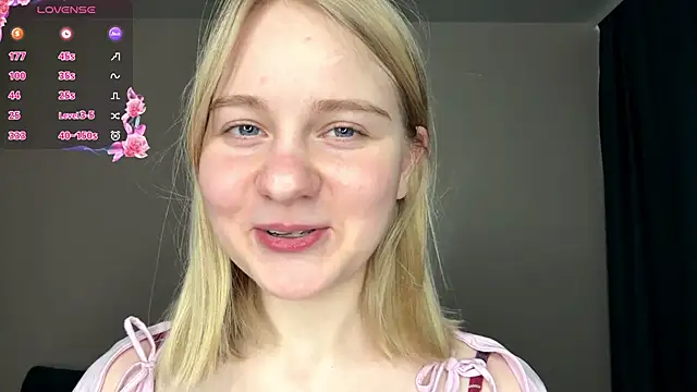 odelinaficken - OdelinaFicken's free webcam