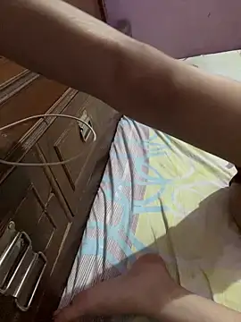 Webcam Model (INDIE-TEEN)  is live.Free join now!