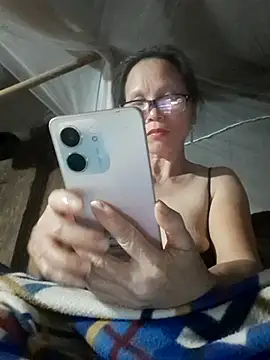 Webcam Model (Tina6886) is live