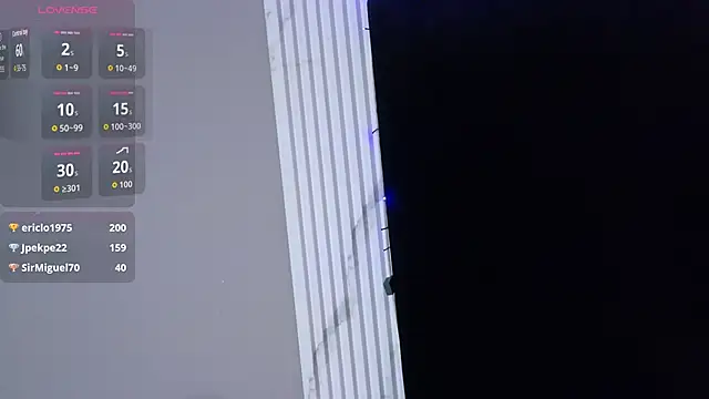 bella_moonlight_cr webcam