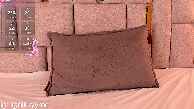 Nikky_Red_ webcam