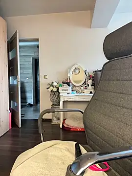 IsabellaNoirr webcam