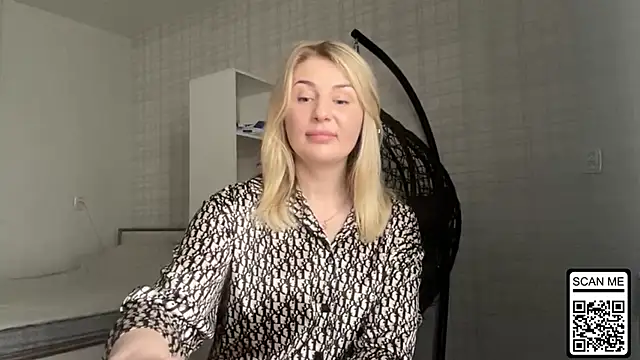 Blondie_xoxoxo webcam