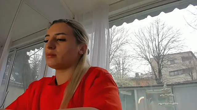 Ella_Vee webcam