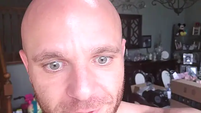 FrankieFuckMe webcam