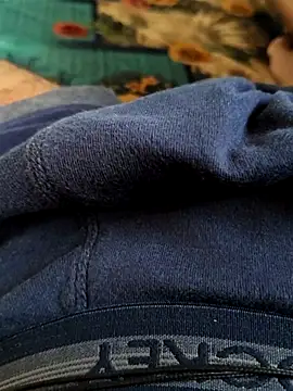 Mumbai_handsom92 webcam