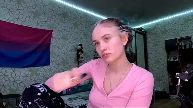 Alyssa_Thornwod webcam