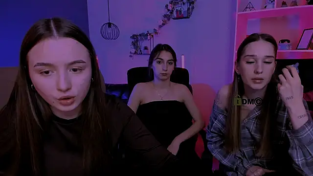 online cam Mila Firee