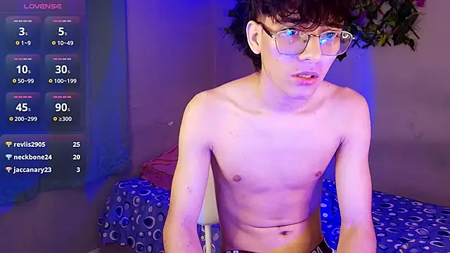 noah_millerx webcam