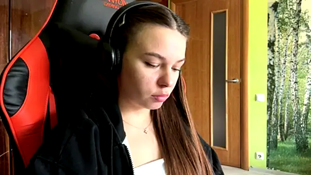 ThedaStrevell webcam