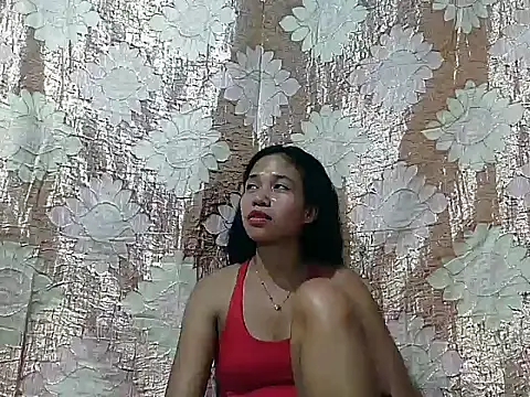 PinaySkinnyGirl webcam