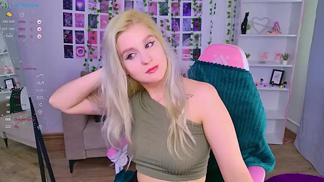 cold_blondie webcam