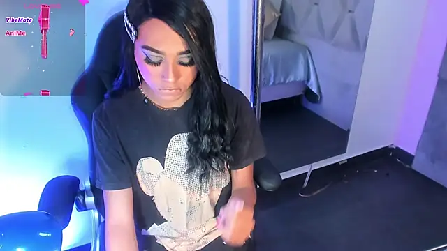 Daniiela_Ember webcam