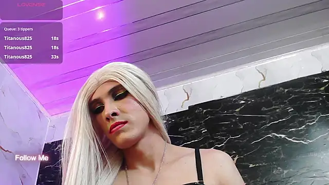 crislingery_dolli webcam