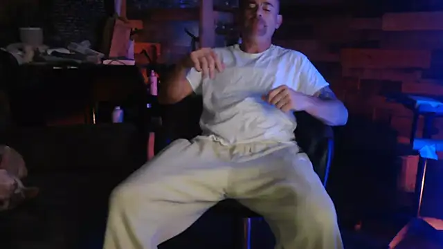 MISTERANDDEMI webcam