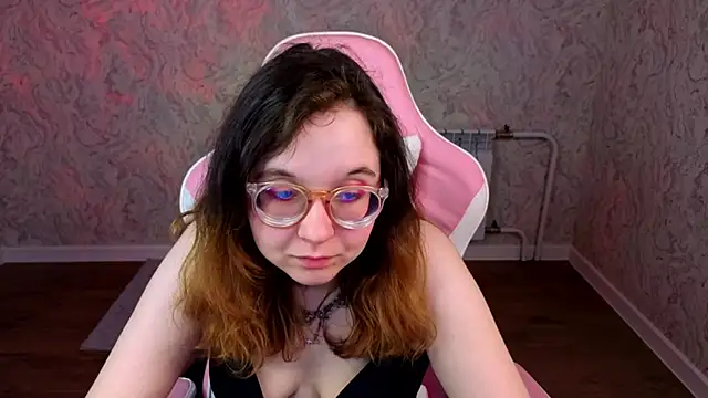 aleks-caster - Aleks-caster's free webcam - UK Sex Cams