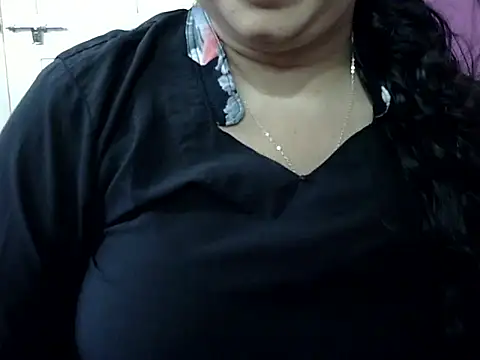 cute_aliyaa - Cute_Aliyaa's free webcam - UK Sex Cams