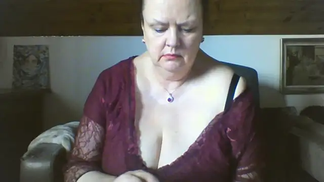 TiffanyMature webcam