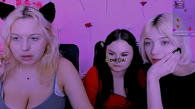 miss_courtney_ webcam