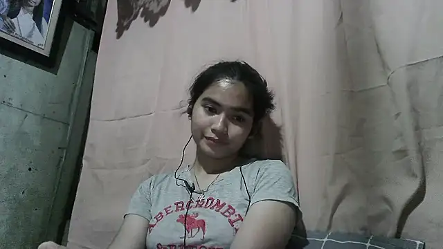 SarinaWhisenton webcam