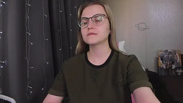 MissBrightShine webcam