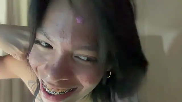 Tsumugi_kagura webcam