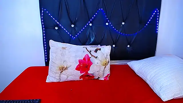 MaturePrettyLady01 webcam