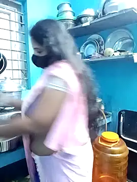 tamil_Vennila webcam