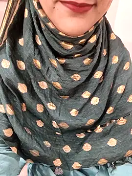 Webcam Model (Indian-Aleena)  is live.Free join now!