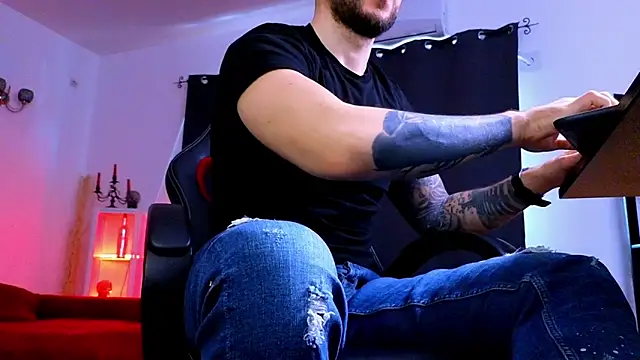 MightyAaron66 webcam