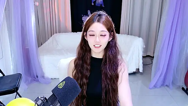 Dancer_Lucky-Nini webcam