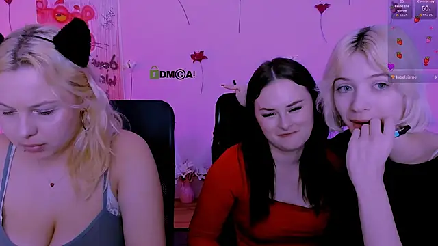 miss_courtney_ webcam