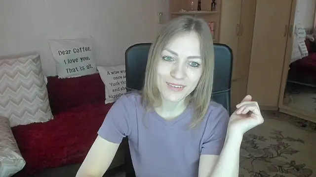 Tiffany_Bates webcam