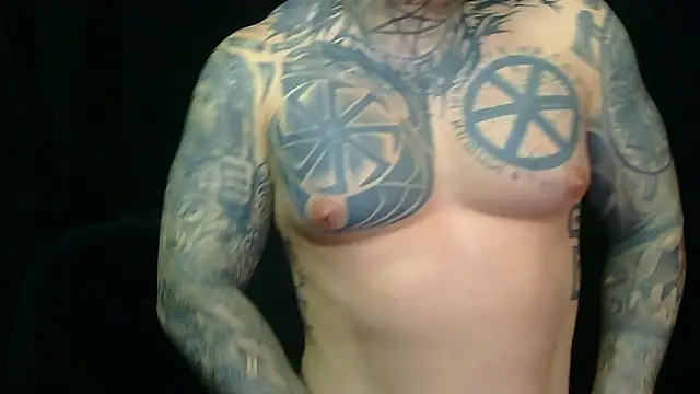 devilWithTats webcam