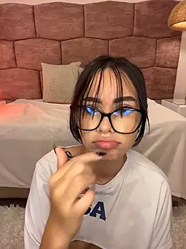 dakotabrowns_ webcam