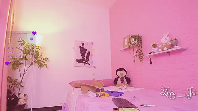 Lucyanajoi webcam