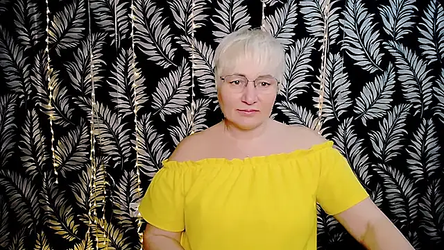 Olivia_playful webcam