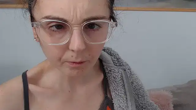 cleophee (F milf) - je me gode