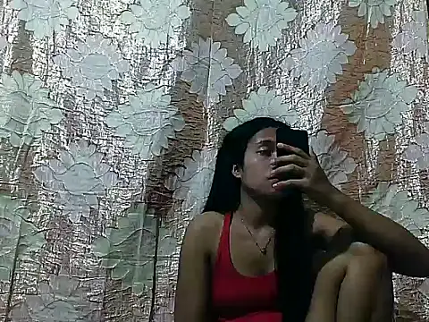 PinaySkinnyGirl webcam