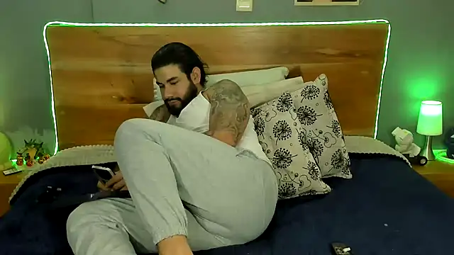 Prometeo-grizzly live sex cam