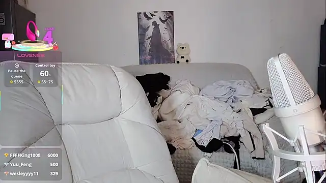 美女twlilybae在线直播