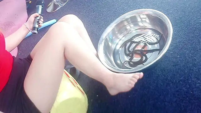 美女A-lucky-001在线直播