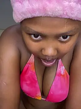 Prettiestheavenly webcam