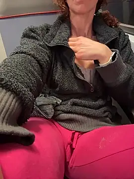 NataLee_vault webcam