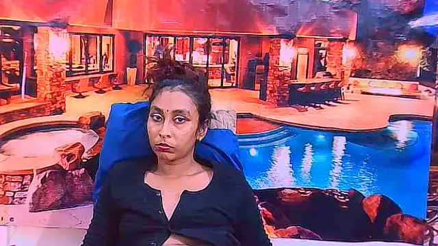 IndianSexyButt webcam