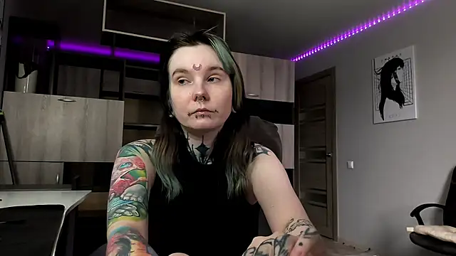 HighelikeGirl webcam