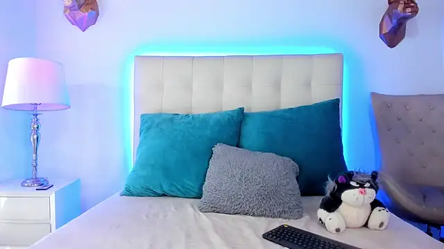 celeste_stonnes webcam