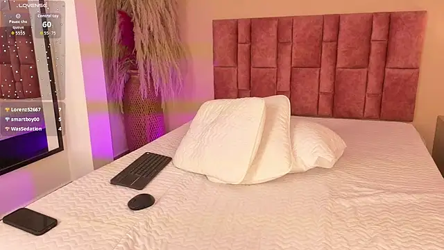 emmy_danielss webcam