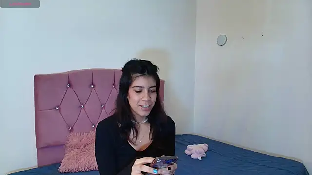 Kalyra_17 webcam