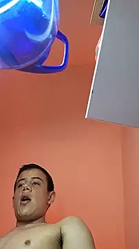 jac0b_x (M twink) - Show dick